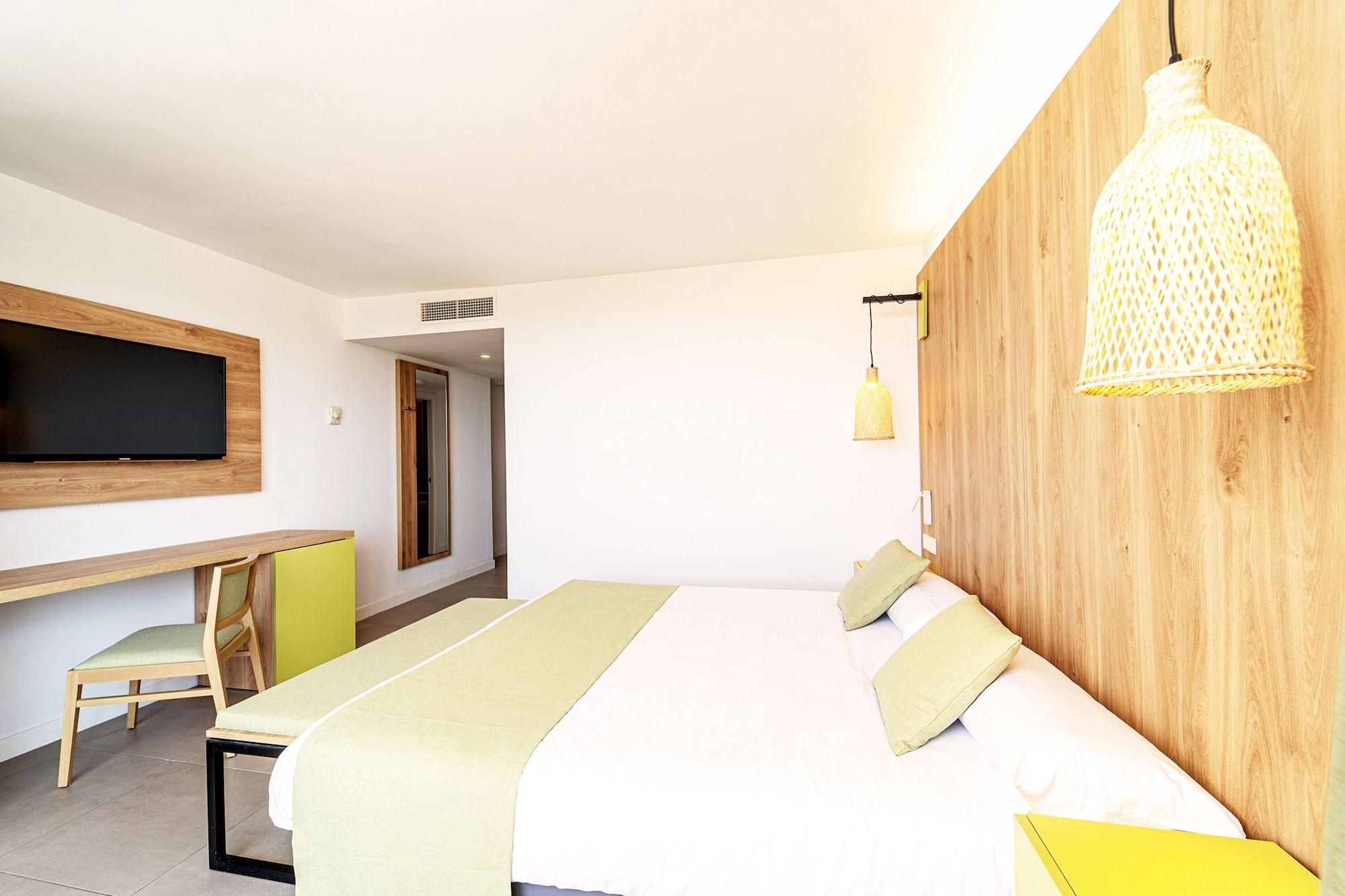 Ibersol Siurell Hotel Sa Coma  Eksteriør billede